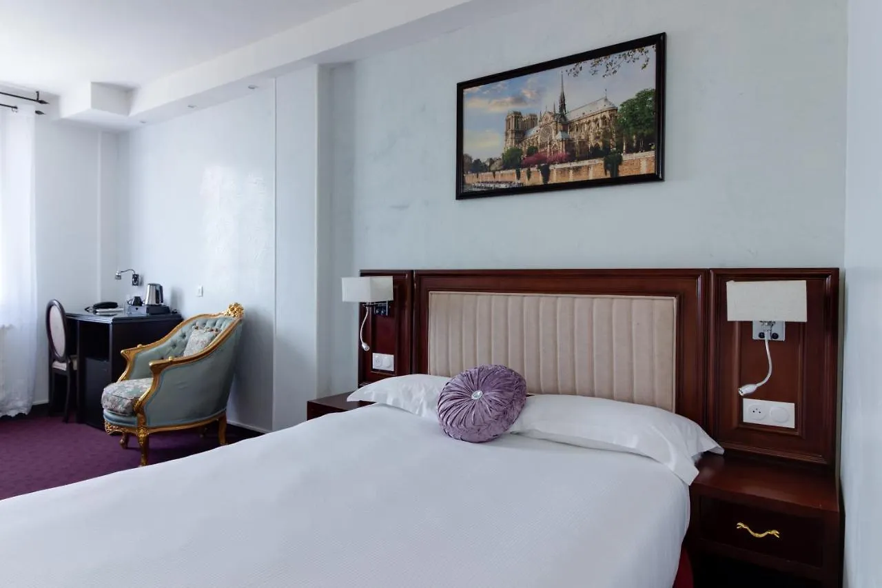 ***  Hotel Royal Paris Ivry Frankrig